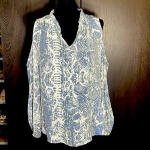 Cooper & Ella cold shoulder long sleeve boho blouse (L)